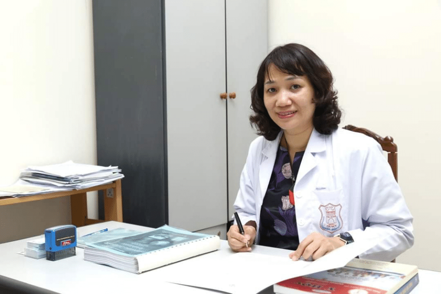 PGS.TS. Bác sĩ Nguyễn Thị Kim Liên - Trưởng khoa Phục hồi chức năng Bệnh viện hữu nghị Việt Đức
