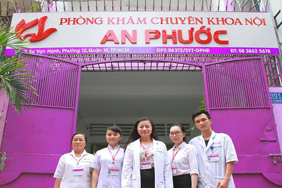 Đội ngũ bác sĩ của phòng khám chuyên khoa Nội An Phước