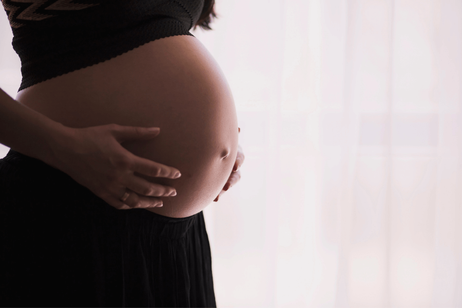 Các mẹ bầu cần khám thai theo dõi định kỳ hằng tuần