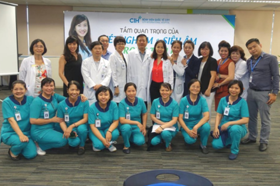Đội ngũ y bác sĩ của Bệnh viện Quốc tế City Bình Tân