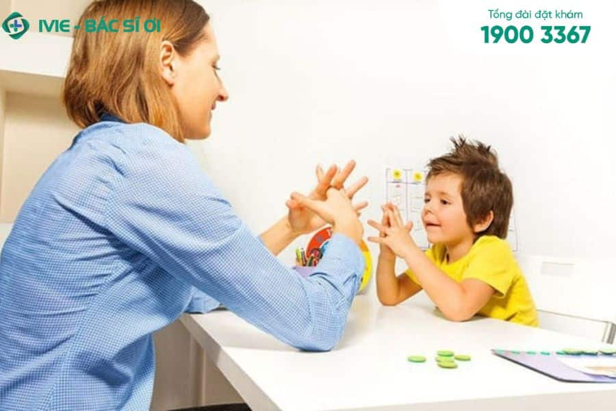 Điều trị ADHD kết hợp thuốc và tâm lý 