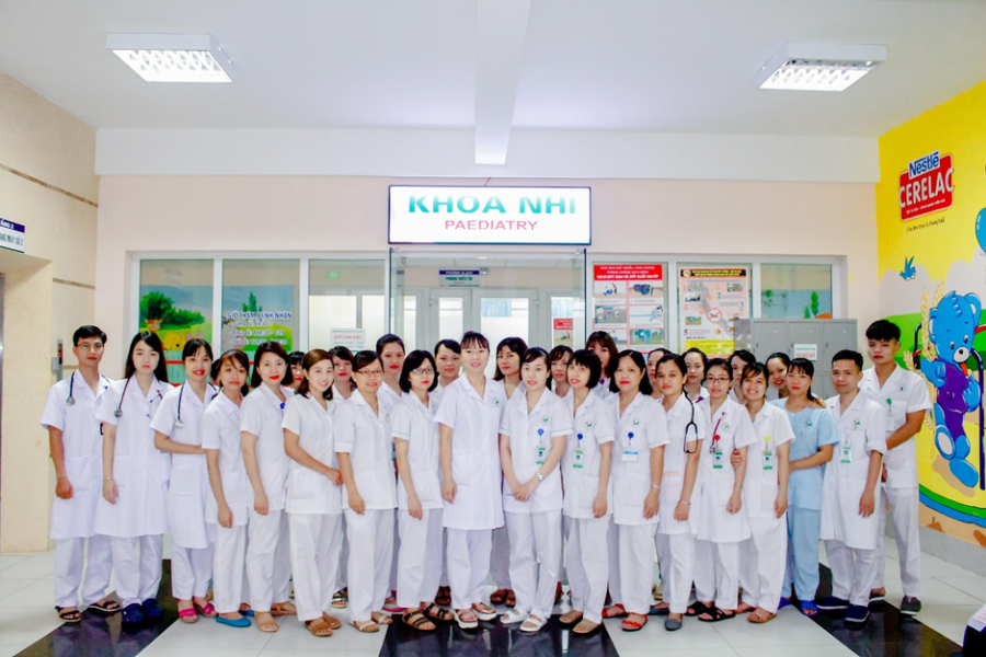 Tập thể khoa Nhi Bệnh viện đa khoa Đức Giang