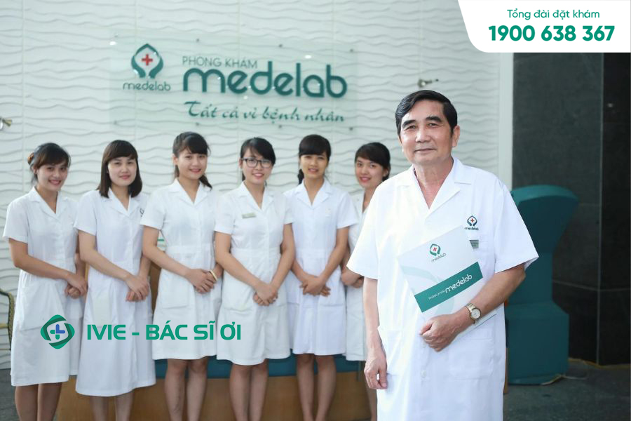 Đội ngũ nhân viên y tế của Phòng khám MEDELAB