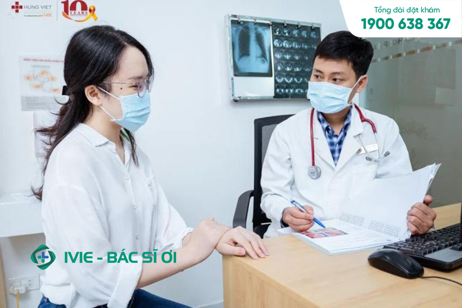 Các bác sĩ tại Bệnh viện Ung bướu Hưng Việt luôn tận tâm hết lòng vì người bệnh 