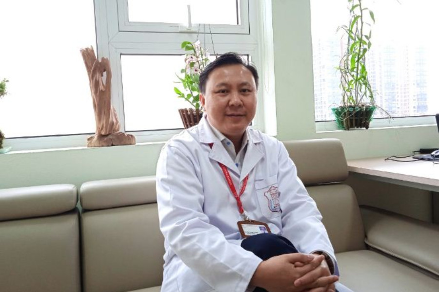 Bác sĩ Nguyễn Trung Tuyến đã có một quá trình công tác ấn tượng trong lĩnh vực y học
