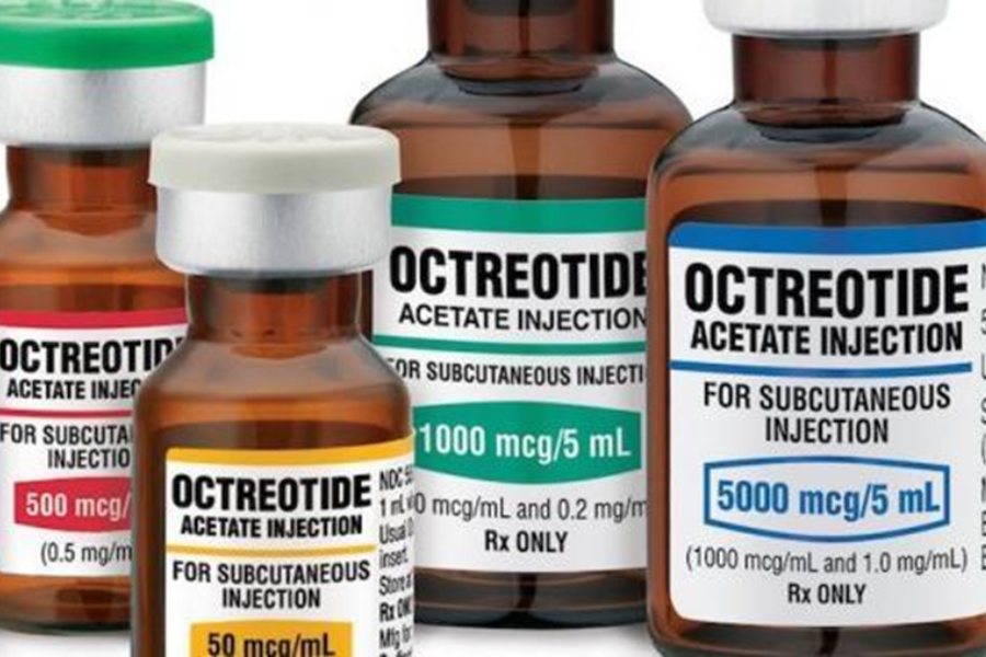 Octreotide giúp cải thiện triệu chứng thông qua giảm lưu lượng dịch bạch huyết tới màng ngoài tim
