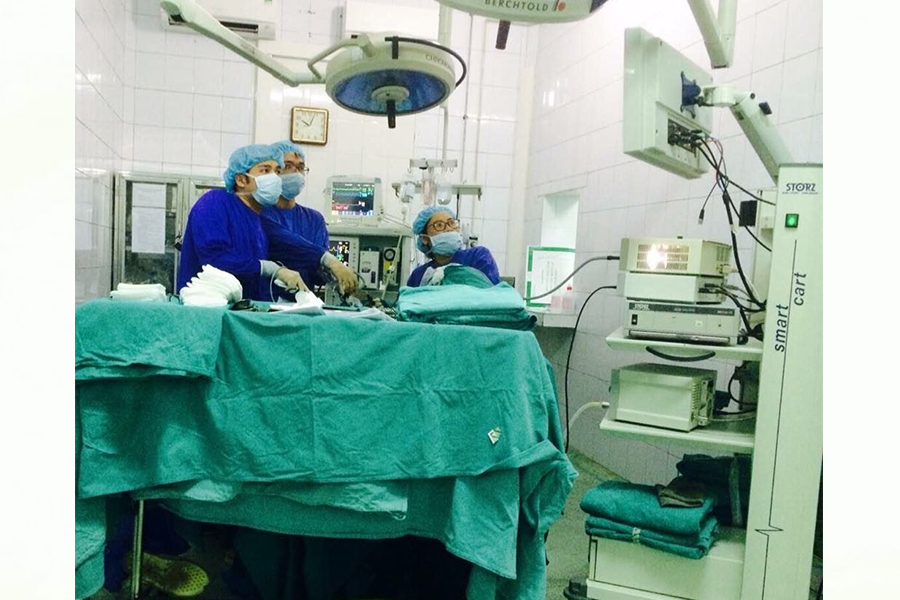 Ca phẫu thuật của các bác sĩ Trung tâm PT Đại trực tràng - Tầng sinh môn của Bệnh viện Việt Đức