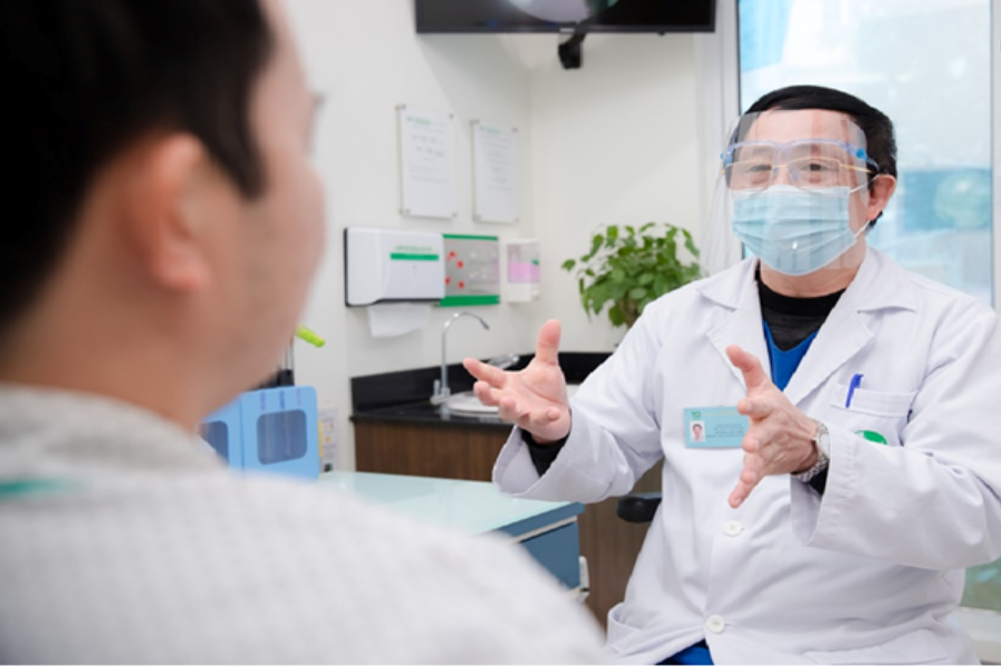 Ts. Bác sĩ Nguyễn Đức Hoan khám và điều trị các bệnh lý nội khoa