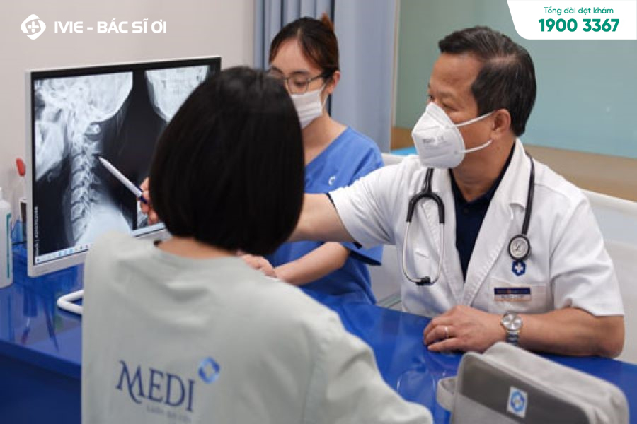 Bác sĩ Lê Quốc Việt là bác sĩ xương khớp giỏi tại MEDIPLUS