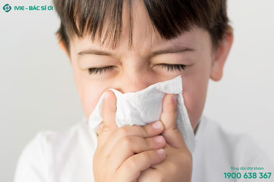 Xì mũi, Ngoáy mũi, dị ứng có thể là nguyên nhân gây chảy máu mũi ở trẻ