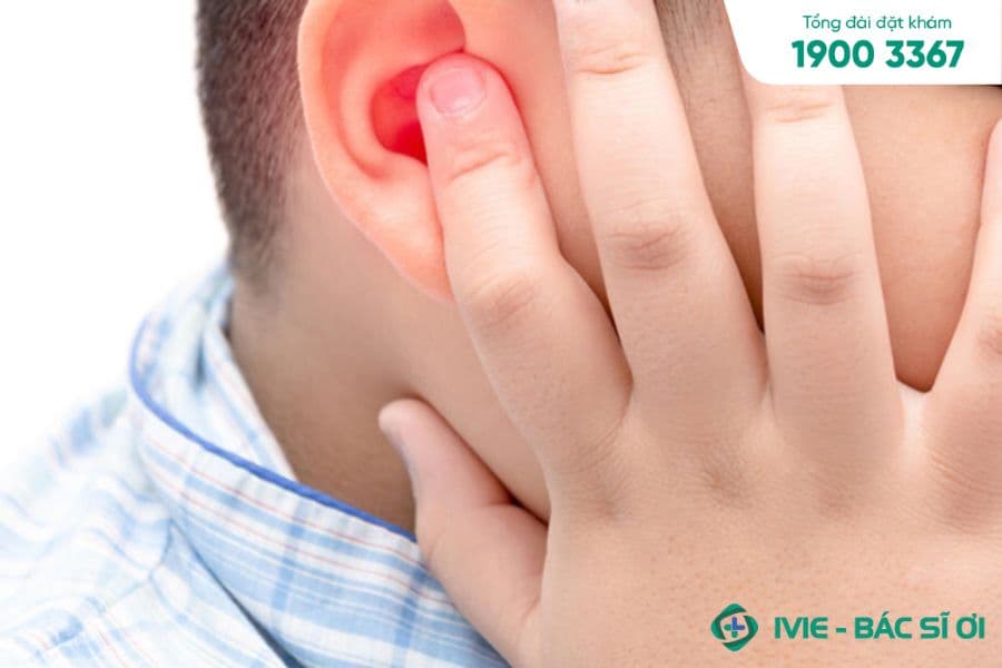 Trẻ kêu đau tai nhưng không sốt có thể do nhiều nguyên nhân gây ra