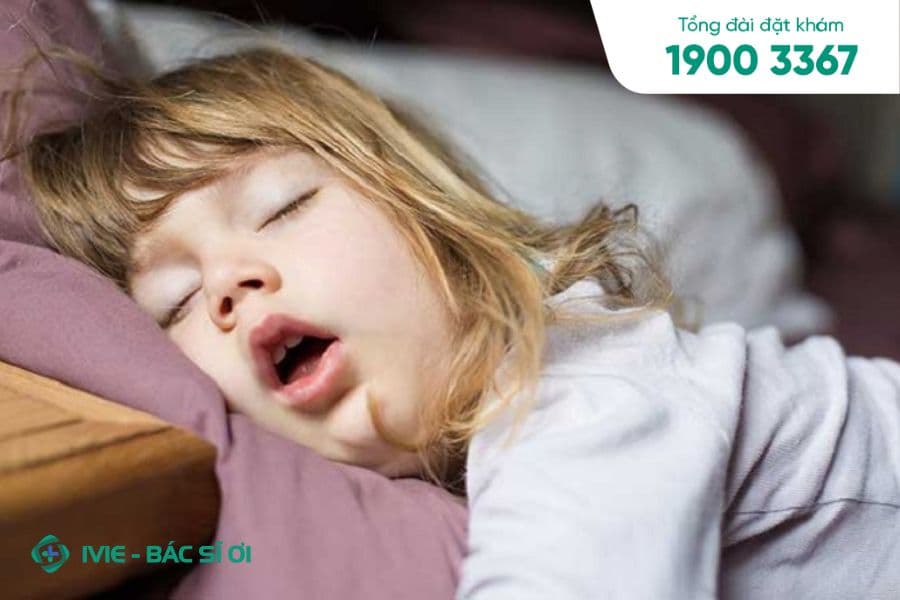 Trẻ ngủ ngáy có sao không?
