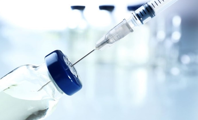 Tiêm phòng vaccin là một trong những phương pháp dự phòng bệnh dịch hạch.