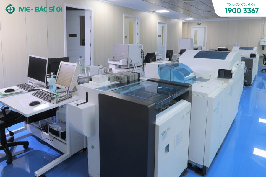 Trang thiết bị y tế hiện đại tại Dolife phục vụ cho việc thăm khám và xét nghiệm