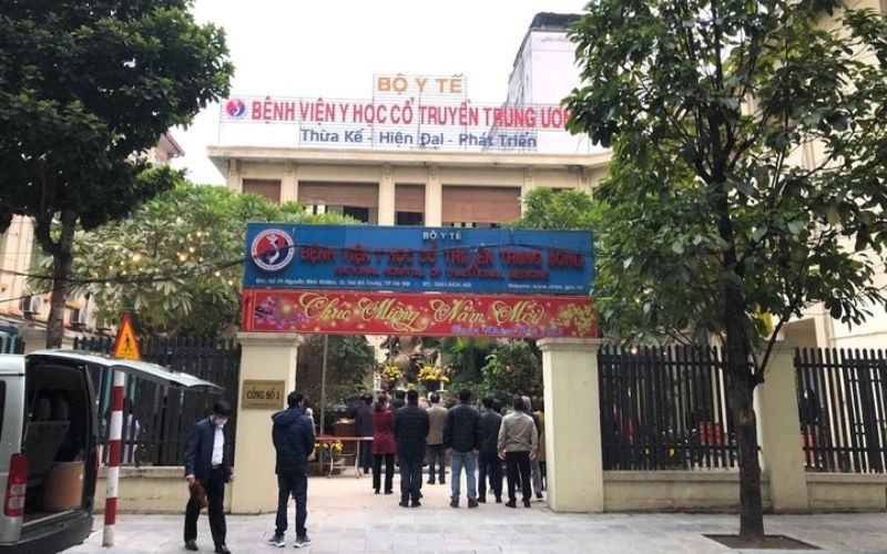 Bệnh viện Y học Cổ truyền Trung ương là bệnh viện công lập trực thuộc Bộ Y tế