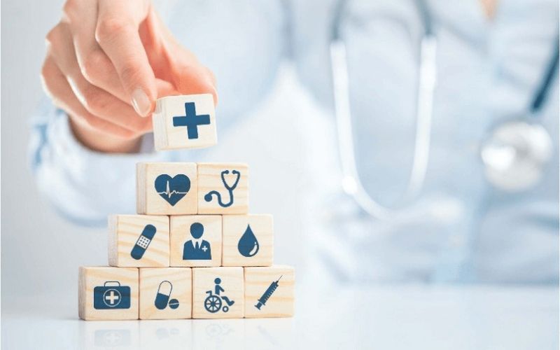 Bảo hiểm sức khỏe là loại hình bảo hiểm chi trả cho người tham gia khi gặp rủi ro liên quan đến sức khỏe