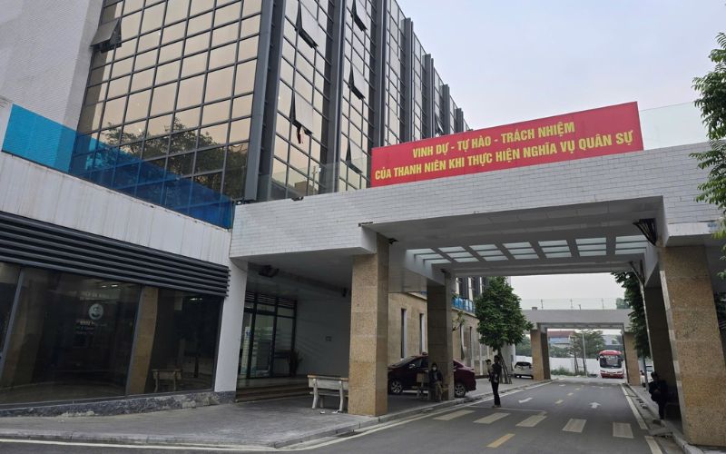 Bệnh viện Đa khoa Sơn Tây là bệnh viện hạng II trực thuộc Sở Y tế Hà Nội