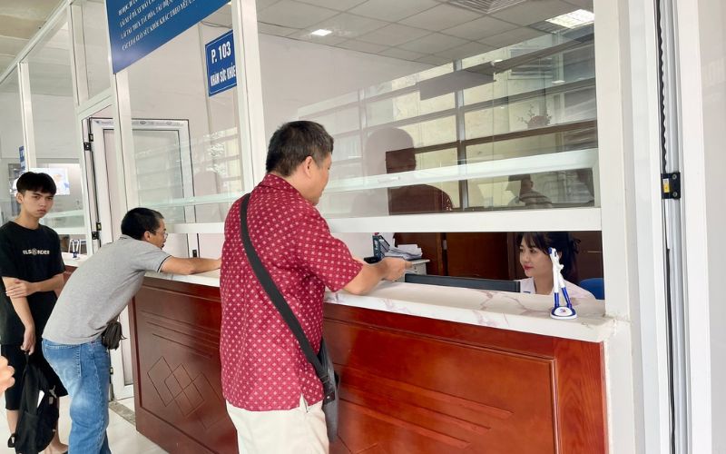 Người bệnh nên đặt lịch khám trước để tránh chờ đợi lâu