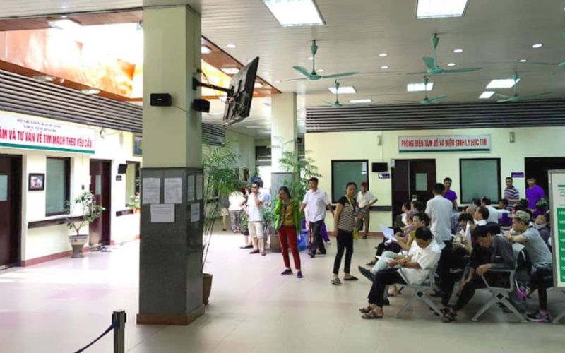 Người bệnh nên chuẩn bị đầy đủ giấy tờ trước khi đi khám 