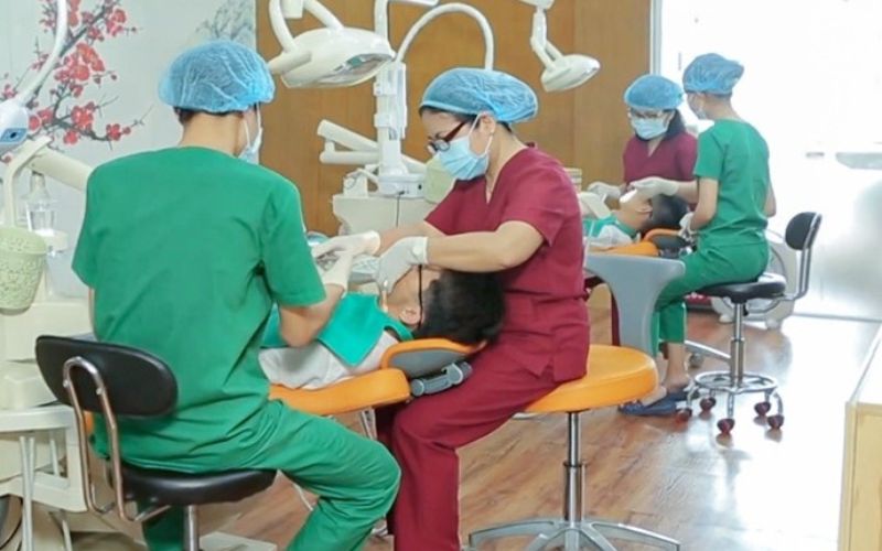 Nha khoa HT cung cấp nhiều dịch vụ chăm sóc và điều trị răng miệng
