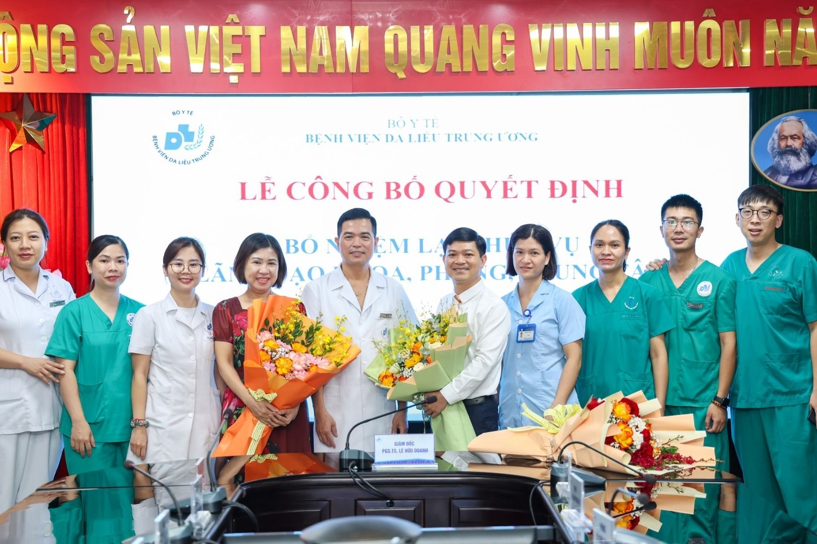 Đội ngũ bác sĩ tại Bệnh viện Da liễu Trung ương