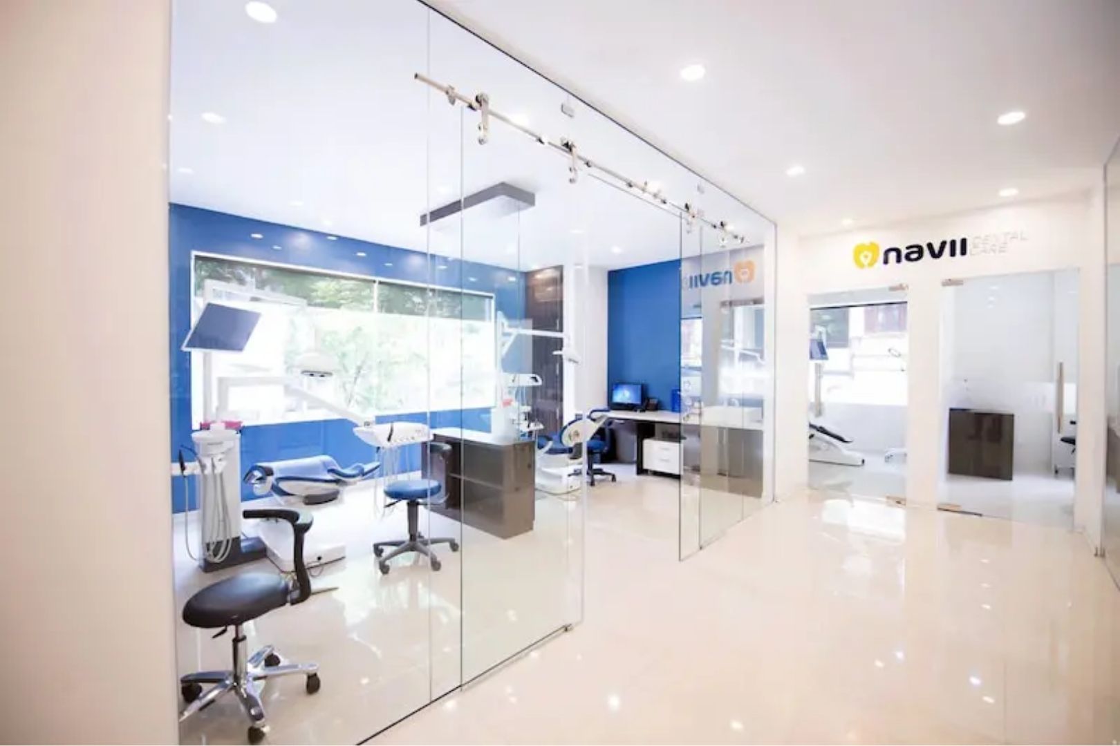 Nha khoa Navii nằm tại khu vực trung tâm Hoàn Kiếm