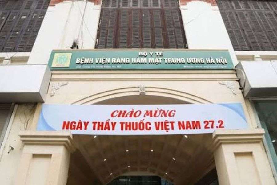 Bệnh viện Răng Hàm Mặt Trung ương là cơ sở tuyến cuối chuyên khám, điều trị và phục hồi chức năng các bệnh lý phức tạp vùng răng miệng và mặt