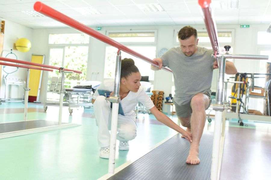 Bệnh viện Đa Khoa Medlatec có quy trình phục hồi chức năng xương khớp đạt chuẩn quốc tế