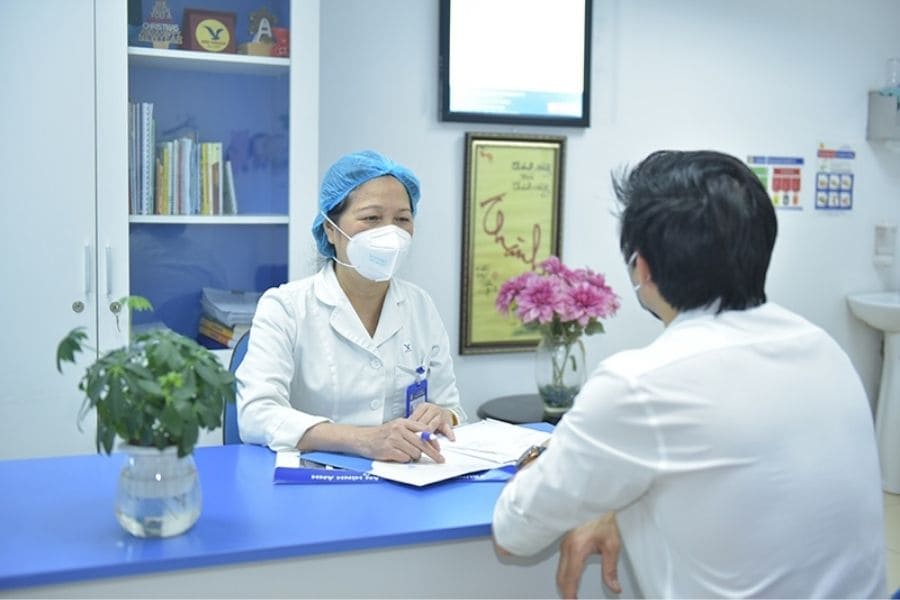 Người bệnh khám mất ngủ tại Bệnh viện Đa khoa MEDLATEC