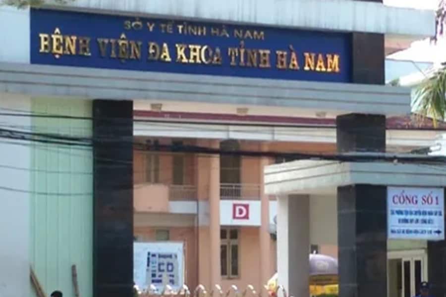 Bệnh viện quy tụ đội ngũ y bác sĩ trình độ cao, giàu kinh nghiệm và thường xuyên tiếp nhận chuyển giao kỹ thuật từ các bệnh viện tuyến Trung ương