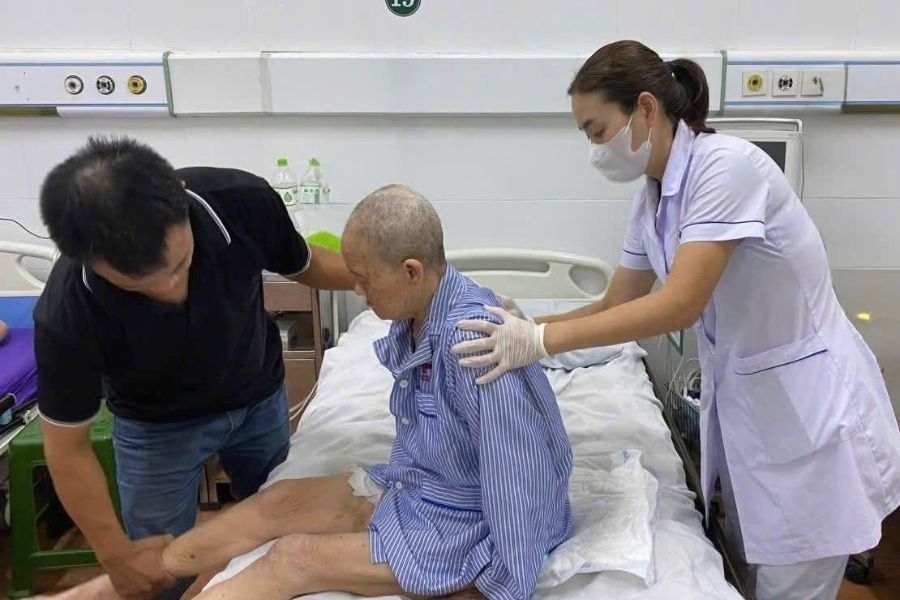 Bệnh viện 19-8 Bộ Công an là bệnh viện đa khoa hạng I, quy tụ nhiều chuyên gia xương khớp đầu ngành