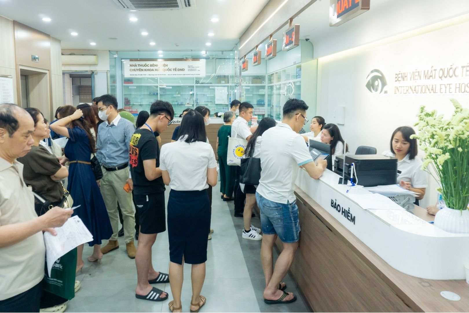 Bệnh viện Mắt Quốc tế DND có khám BHYT