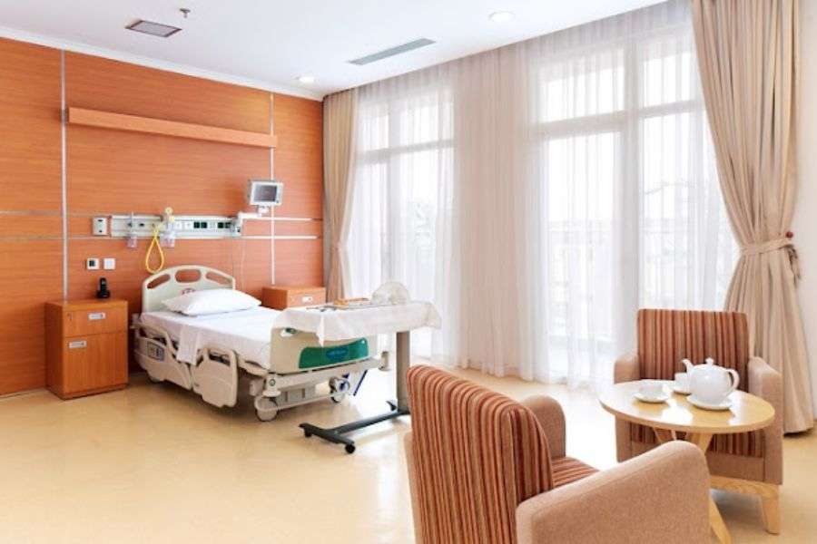 BHYT vẫn thanh toán các chi phí khám chữa bệnh thuộc phạm vi hưởng, dù người bệnh lựa chọn phòng dịch vụ