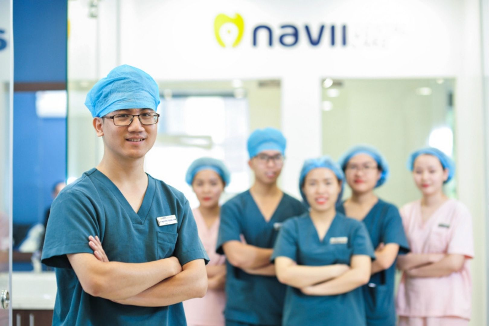 Đội ngũ bác sĩ tại Navii có nhiều năm kinh nghiệm trong ngành nha khoa