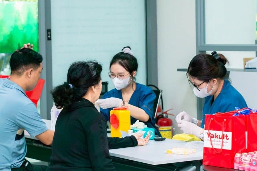 Người bệnh khám tổng quát tại Bệnh viện Quốc tế Becamex
