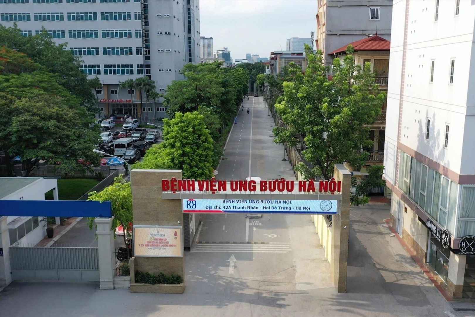 Bệnh viện Ung Bướu Hà Nội nằm ở vị trí thuận tiện kết nối