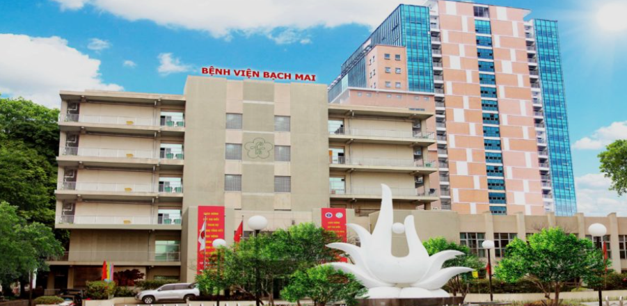 Bệnh viện Bạch Mai, một trong những bệnh viện lớn nhất Việt Nam, tọa lạc tại Hà Nội