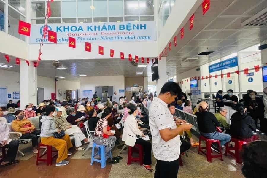 Bệnh viện ĐK tỉnh Quảng Ngãi có tiếp nhận khám bảo hiểm y tế