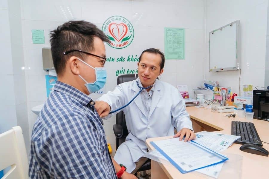 Lưu ý khi áp dụng BHYT để khám tim mạch, người bệnh mang đủ giấy tờ, hỏi rõ dịch vụ