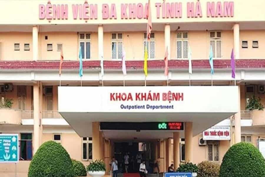 Cung cấp đầy đủ các chuyên khoa thăm khám, phẫu thuật phức tạp, cấp cứu 24/7 và áp dụng linh hoạt chính sách BHYT