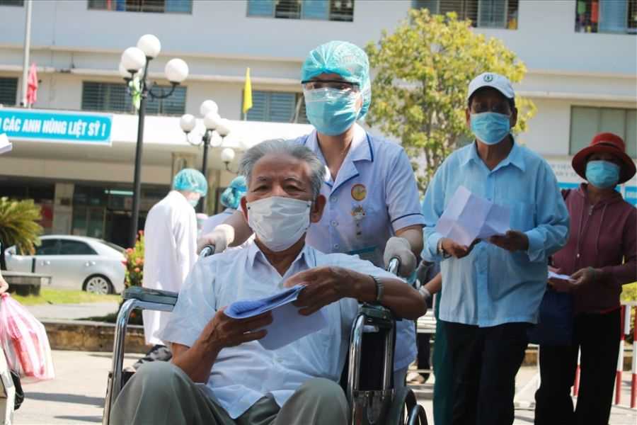 Bệnh viện C Đà Nẵng có tiếp nhận khám chữa bệnh theo BHYT