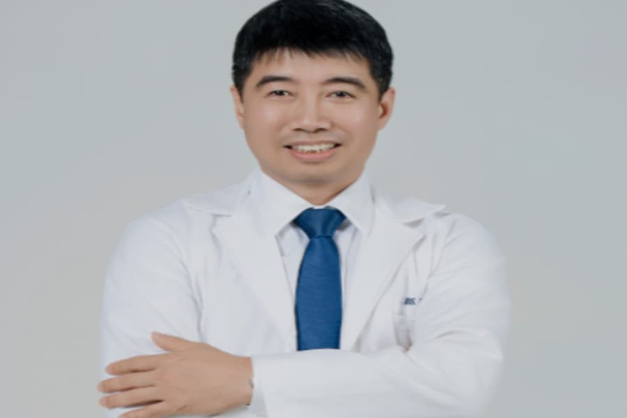 Bác sĩ Vũ Thái Hà đã có hơn 18 năm kinh nghiệm trong ngành da liễu