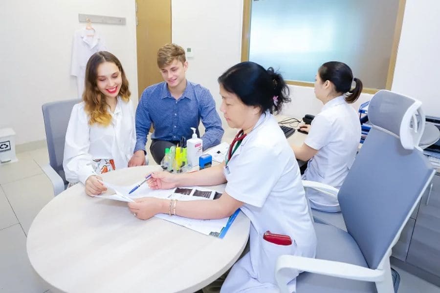 Chuẩn bị giấy tờ giúp quá trình khám nội tiết và thanh toán BHYT thuận lợi hơn