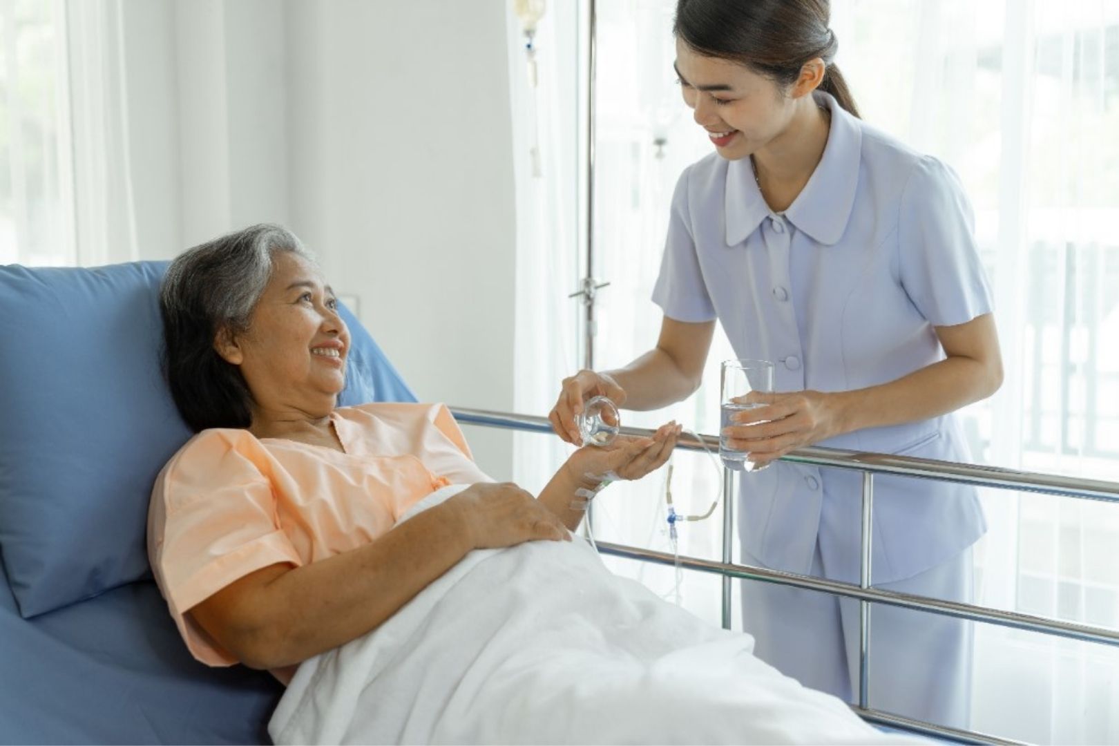 Tiếp cận dịch vụ y tế chất lượng cao với bảo hiểm sức khỏe