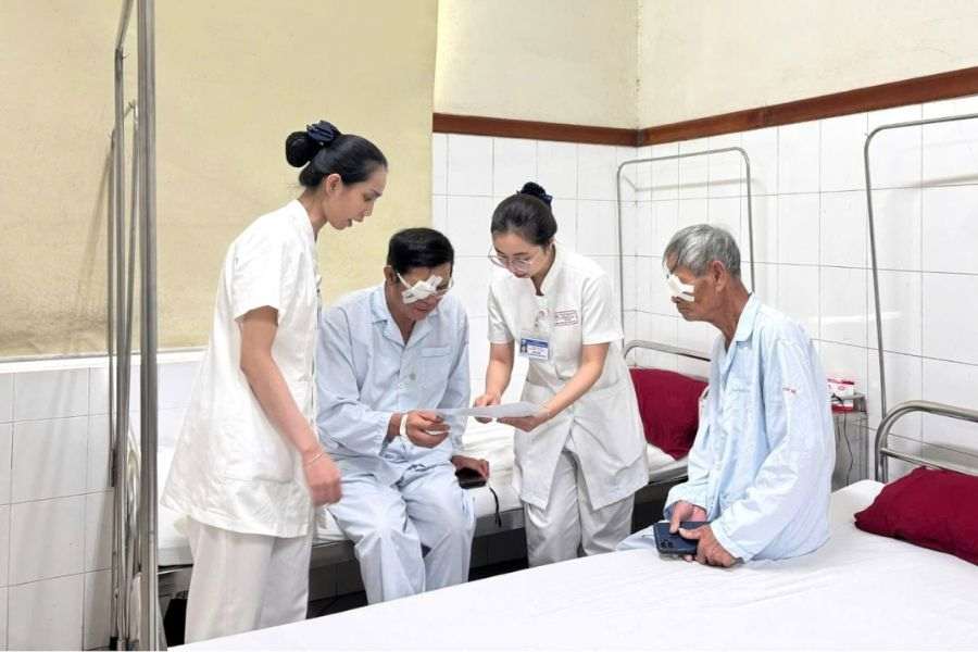 Khám chữa bệnh BHYT tại Bệnh viện Trung ương Huế