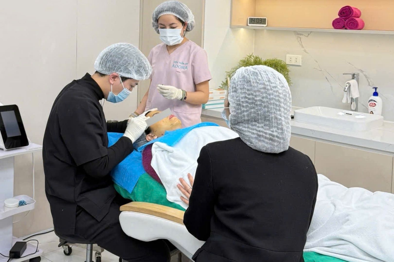 Viện thẩm mỹ Adora không áp dụng BHYT