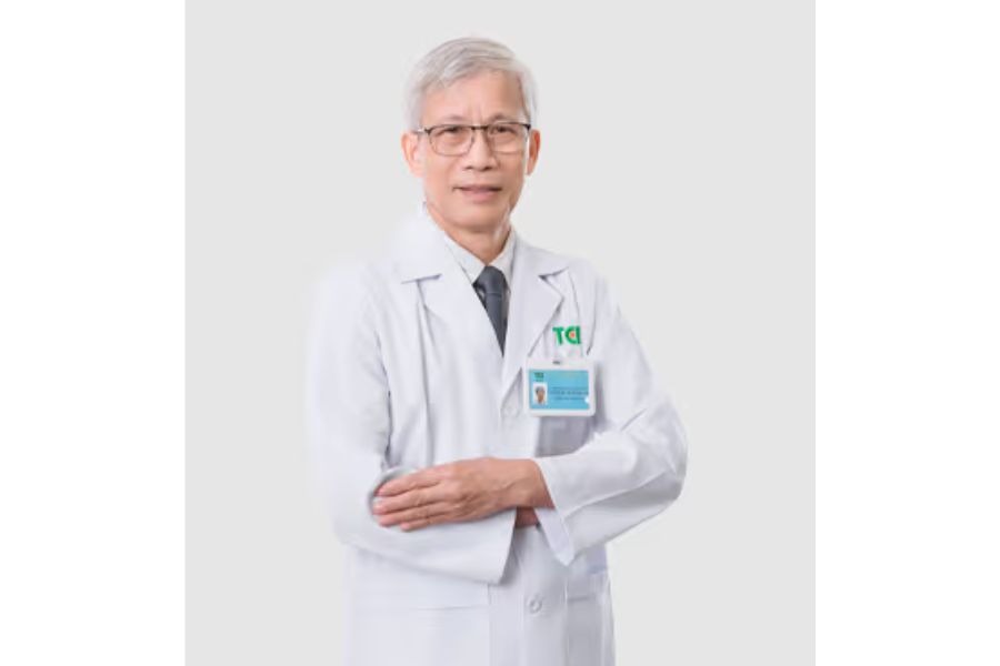 Bác sĩ Nguyễn Văn Doanh hiện công tác tại Bệnh viện Đa khoa Quốc tế Thu Cúc