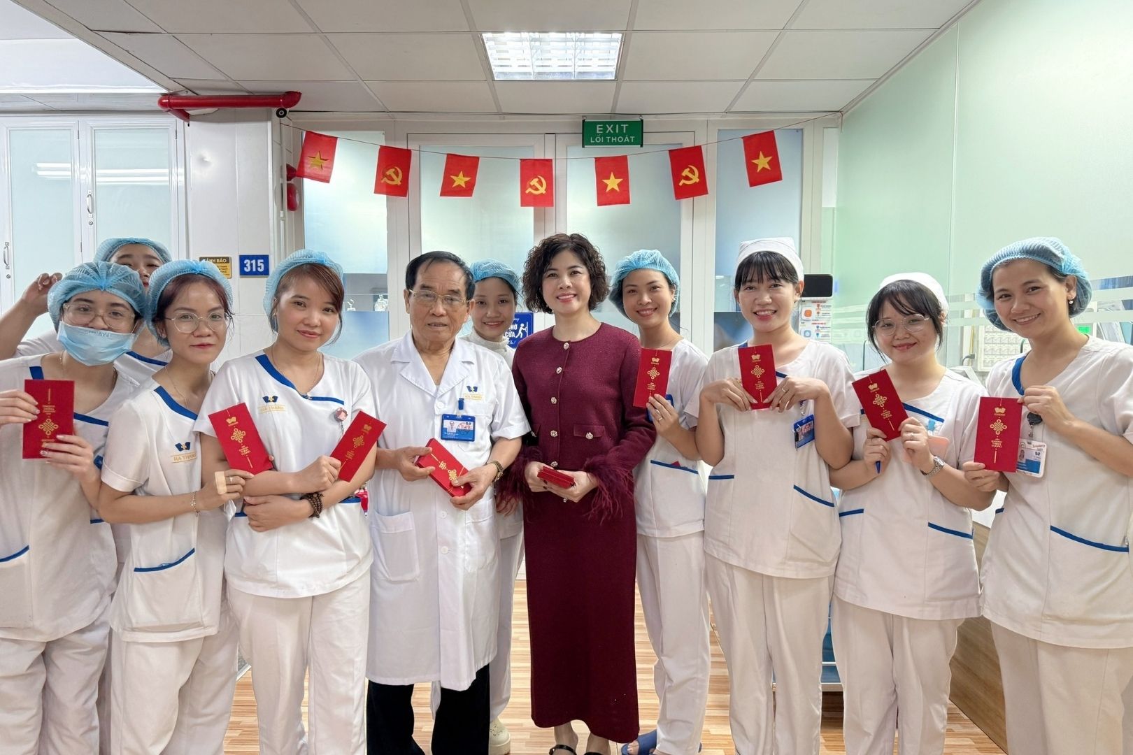 Đội ngũ bác sĩ tại Bệnh viện Hà Thành