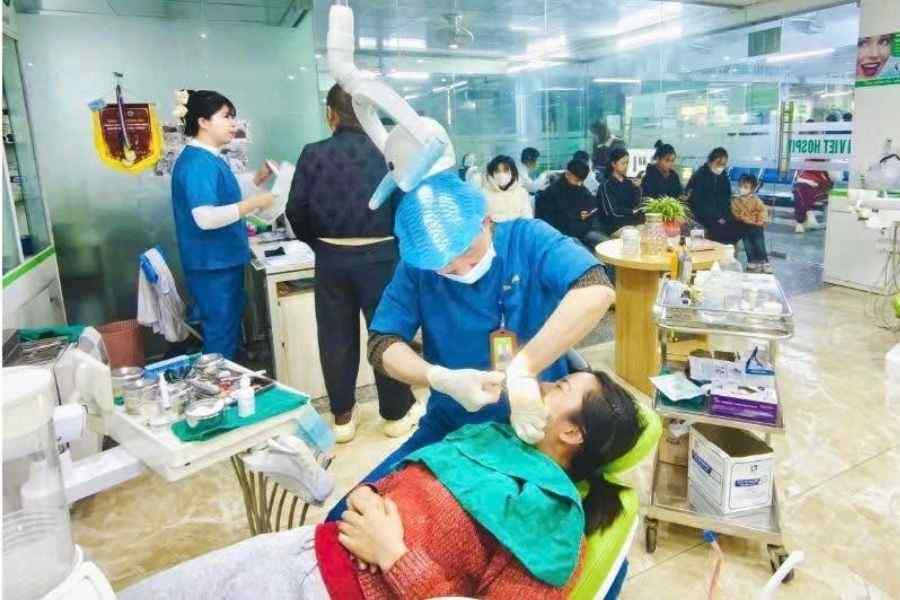 Bệnh viện Đa khoa An Việt Triệu Sơn có tiếp nhận khám chữa bệnh theo thẻ BHYT cho mọi đối tượng tham gia (Ảnh: Bệnh viện Đa khoa An Việt Triệu Sơn)