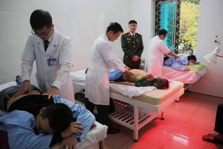 Chăm sóc bằng tâm, điều trị bằng tầm - Bệnh viện Công an tỉnh Nghệ An luôn là điểm tựa sức khỏe đáng tin cậy